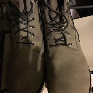 Men Timberlands size 13
